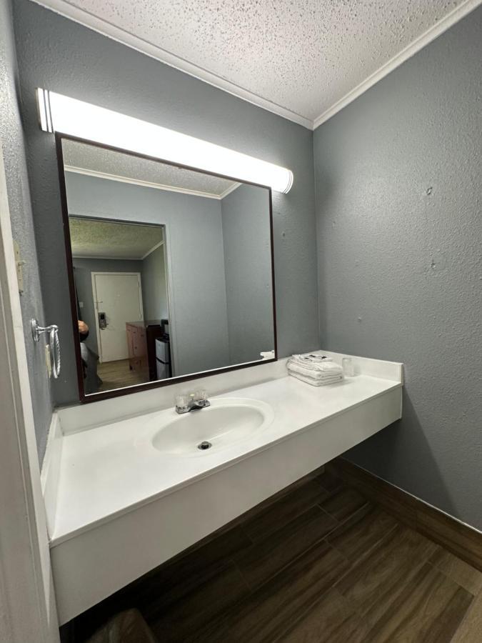 Studio Suites Hotel